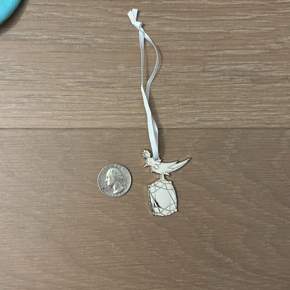 Limited edition Tiffany & Co. Bird on the Rock Bag Charm ornament authentication - Picture 4 of 4